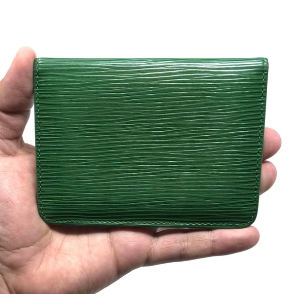 ▪️🟢 LV EPI COMMUTER PASS WALLET 🟢▪️ - Picture 8 of 9